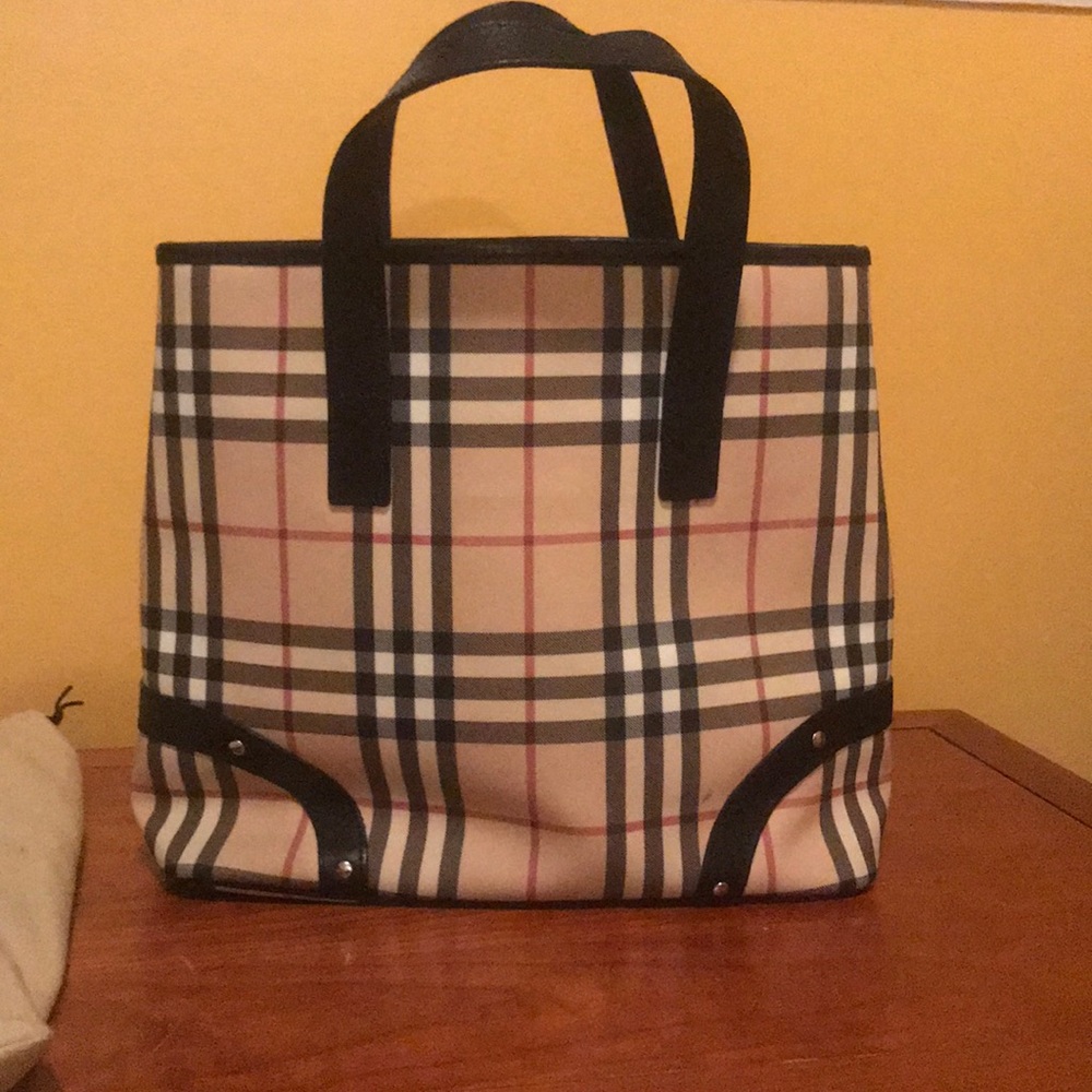 Burberry tote